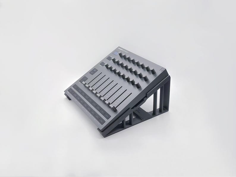 Novation Launch Control XL 3 / MK3 Stand